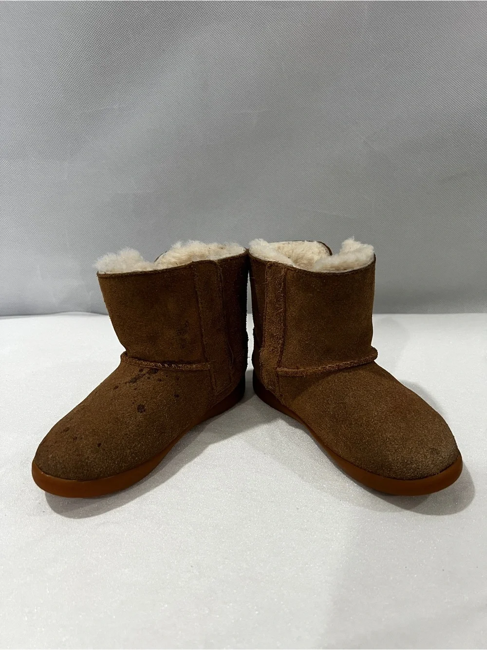 UGG Kids Keelan Boots Size 9 Brown WOOL blend Lining